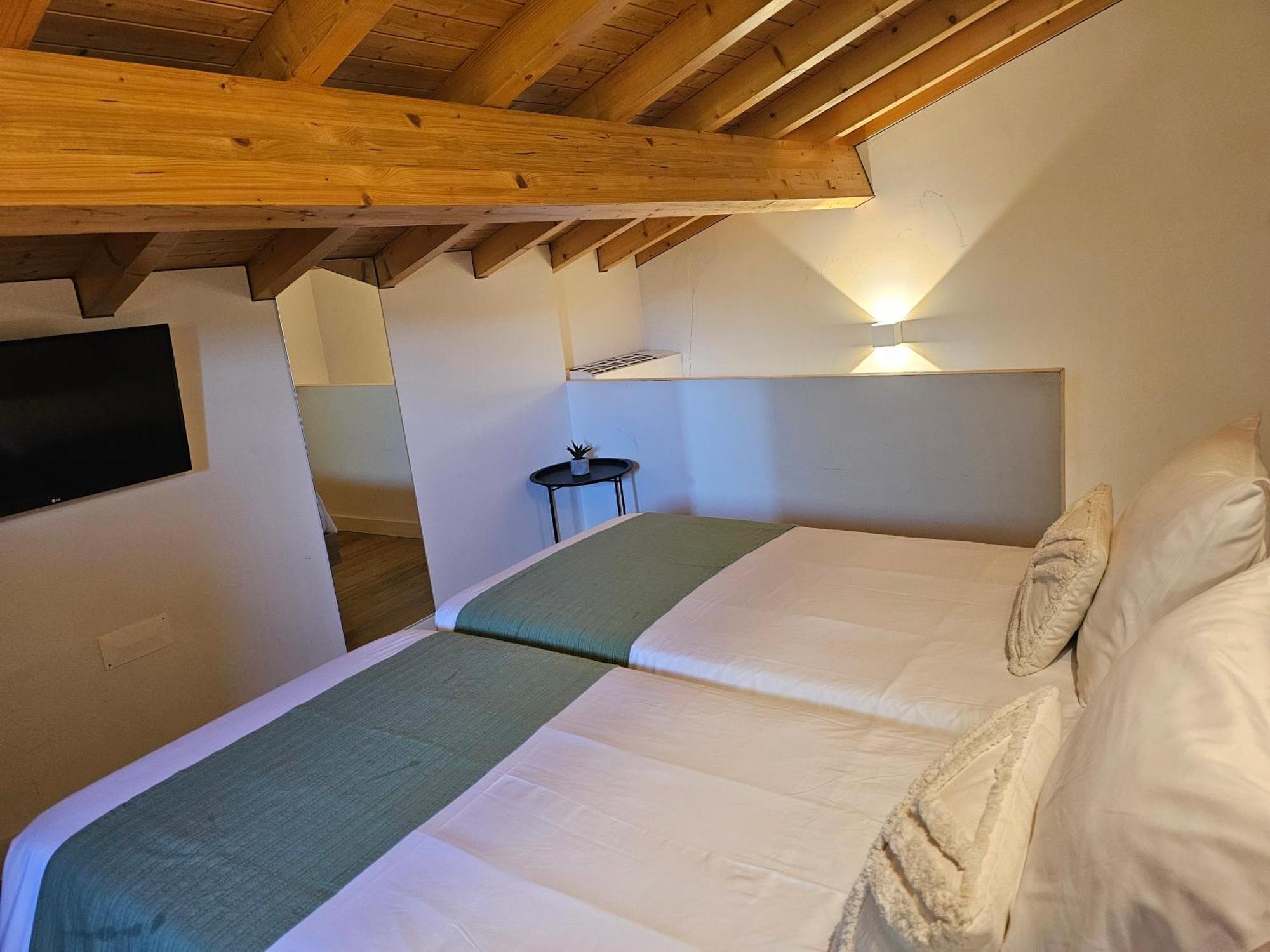 Polery Apartments Center Guimarães Kamer foto